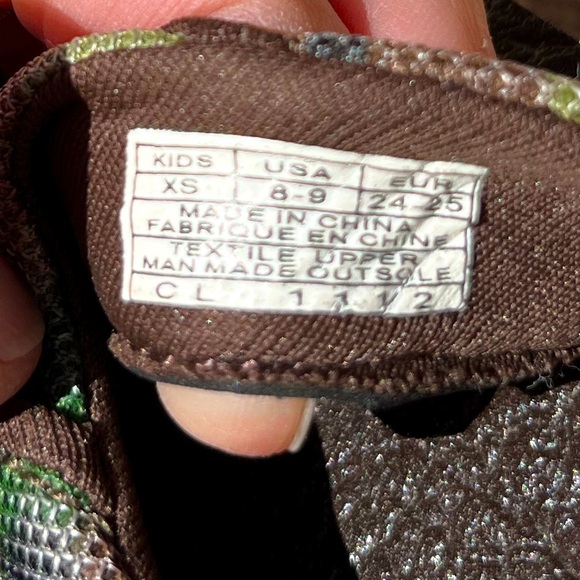 Sanuk Size 8/9 Camo Flip Flops - Picture 4 of 5